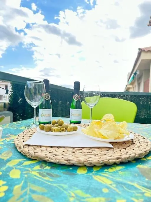 Apartment Tropical Lounge, Los Cristianos, Pool & Sea, Wifi
